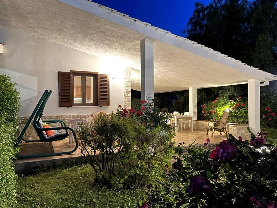 Rose Country Villa Касано деле Мурдже Екстериор снимка